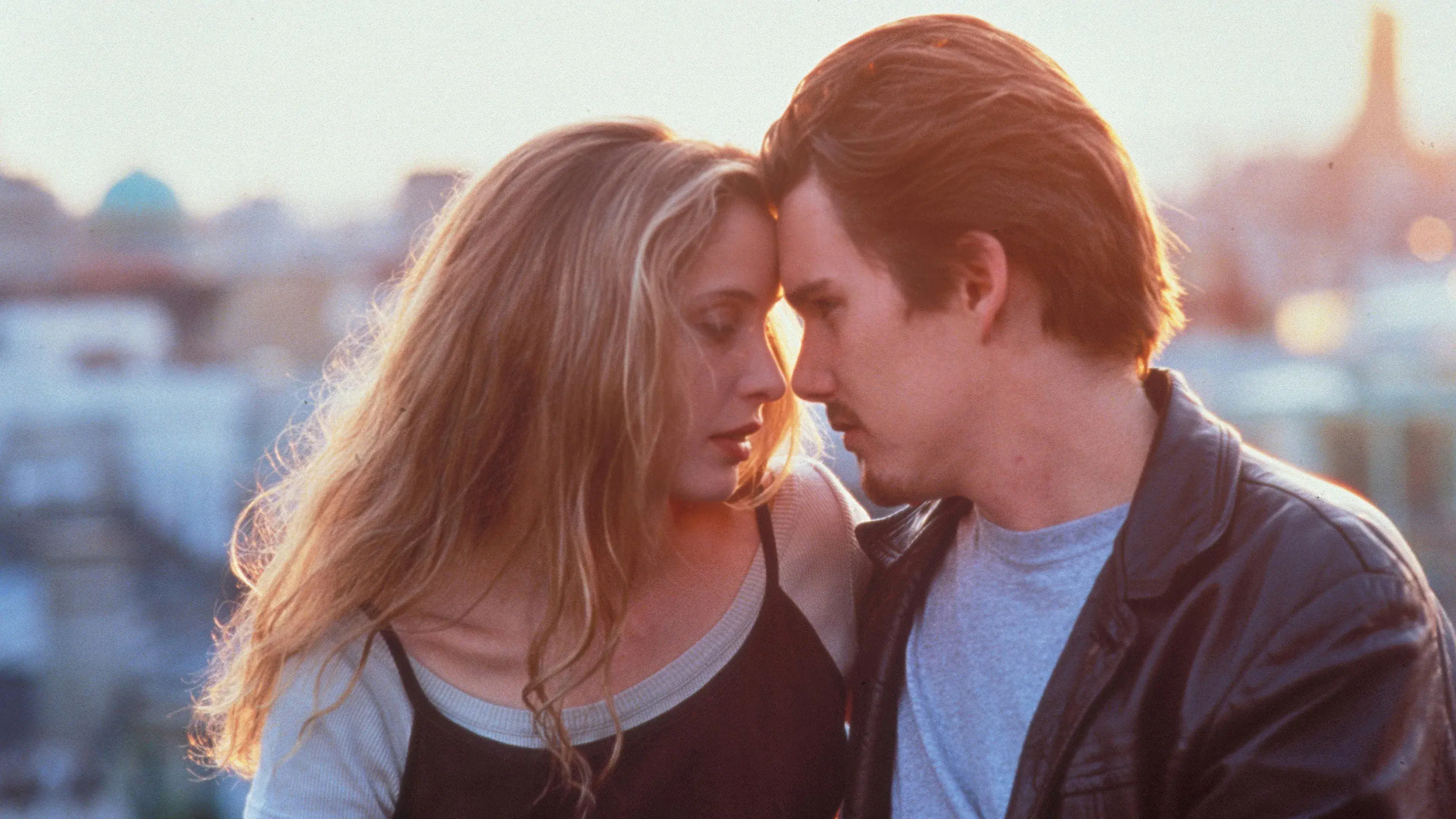 Holiday romances that make us want to book a flight